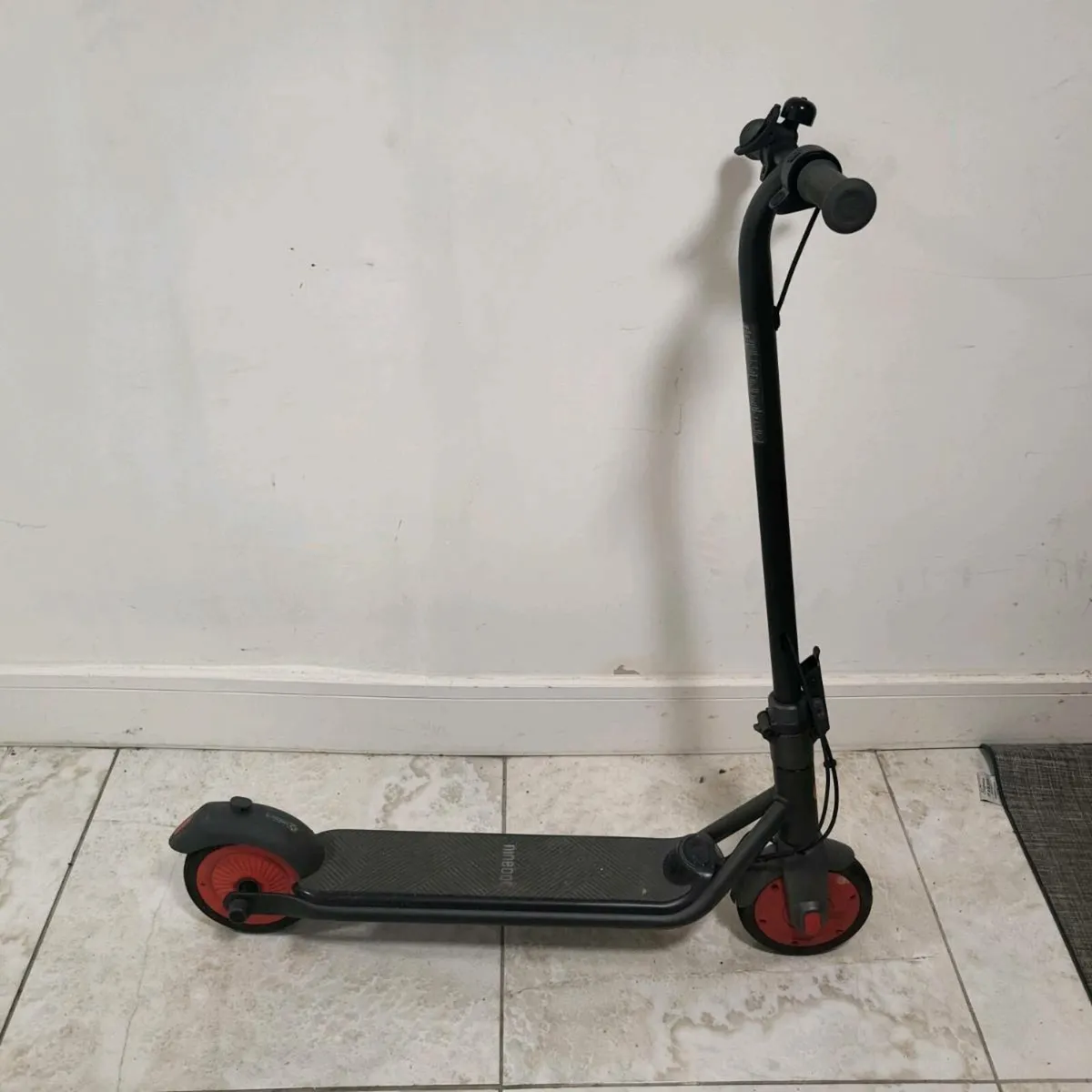 Ninebot escooter - Image 1