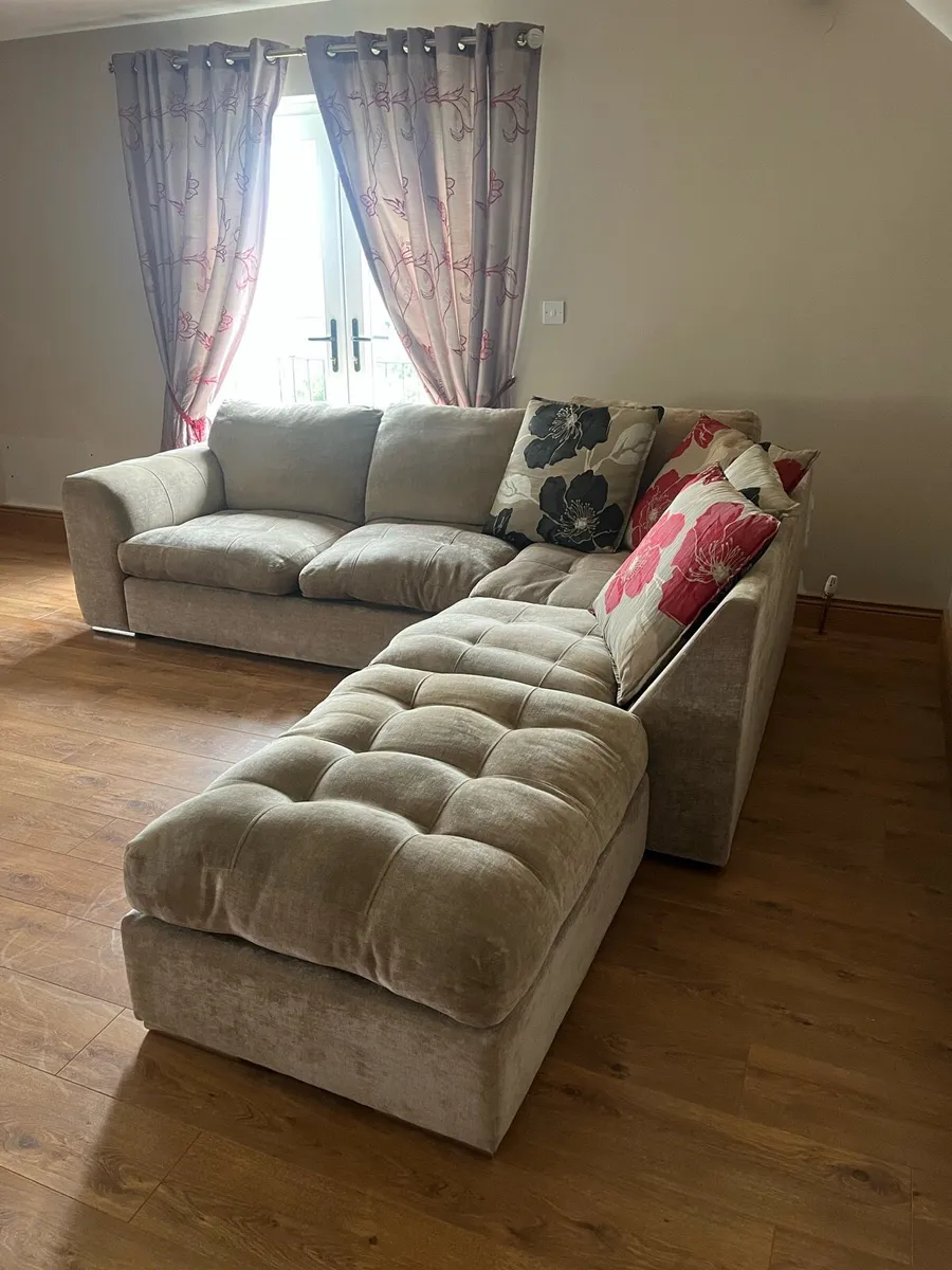 Sofa - Image 3