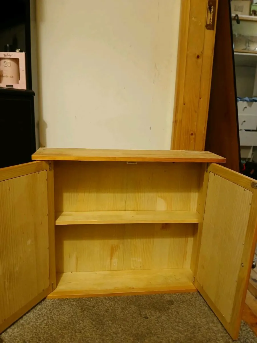 Small mirrored cabinet - Image 2