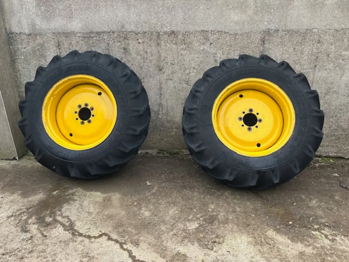 16.9 x 30 MF Solid Wheels - Image 1
