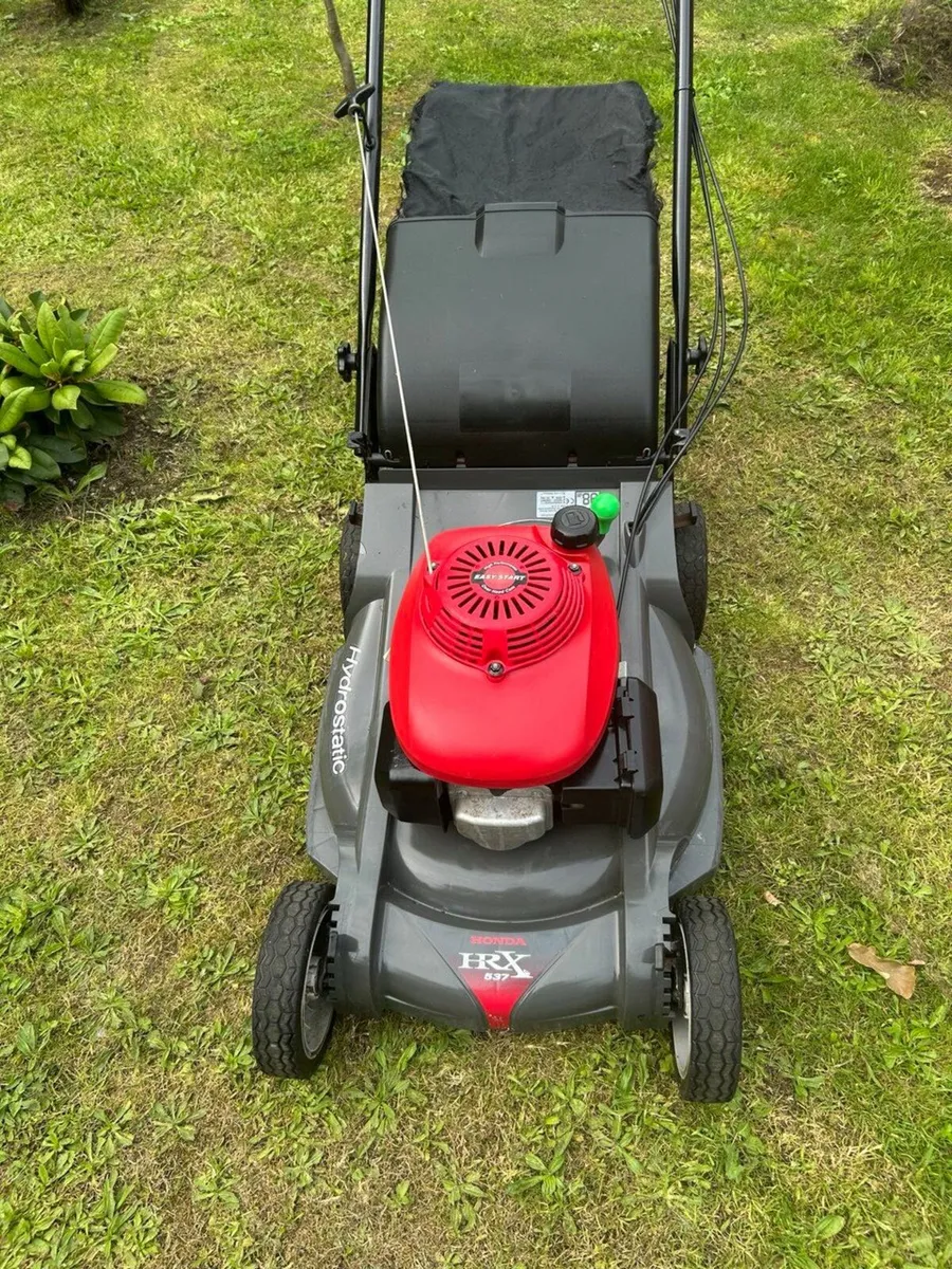 Honda HRX537 lawnmower - Image 1