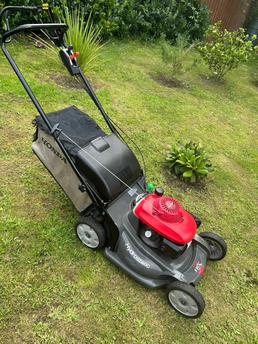 Honda HRX537 lawnmower - Image 3