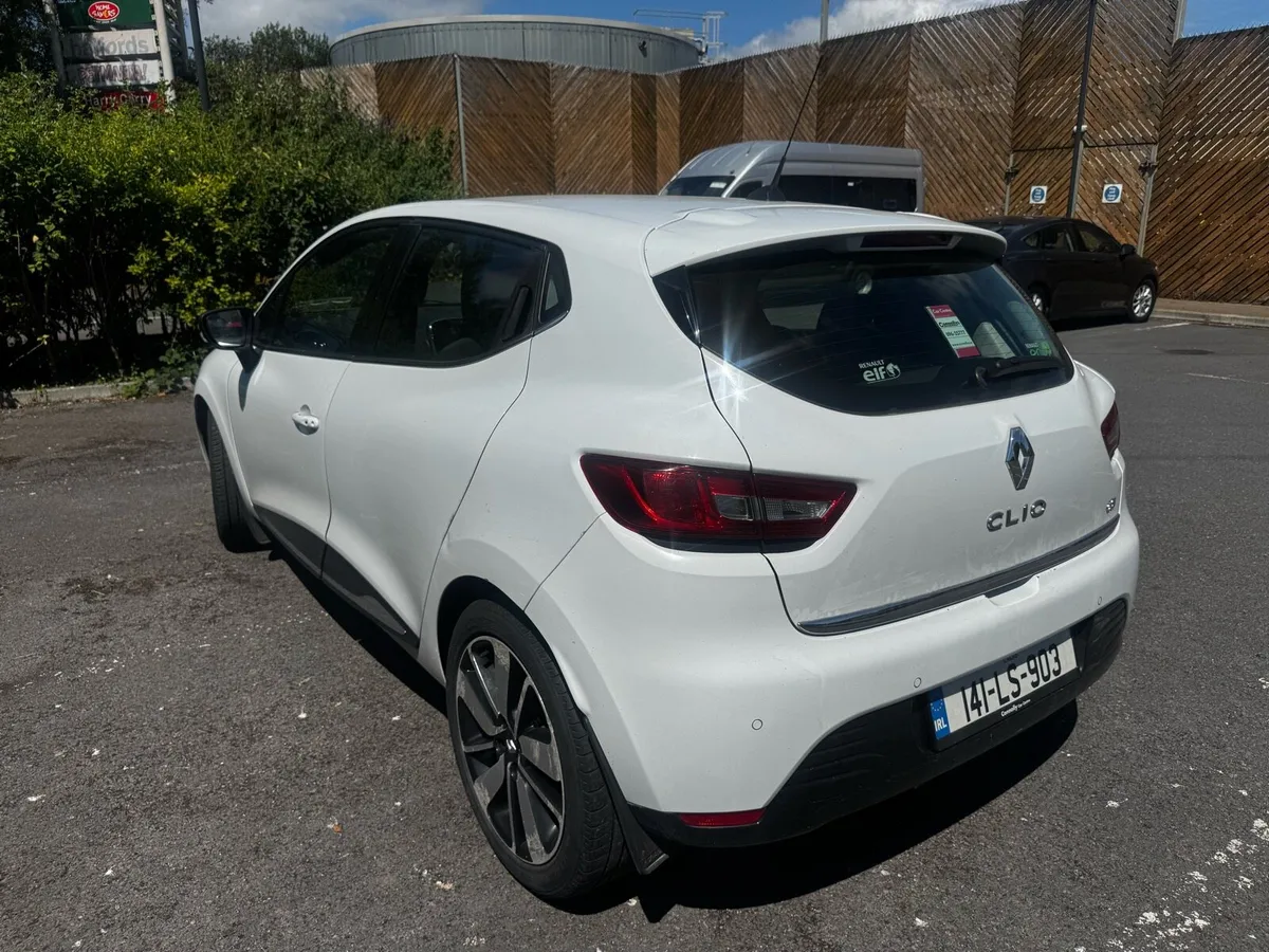 Renault Clio 1.5 diesel - Image 4