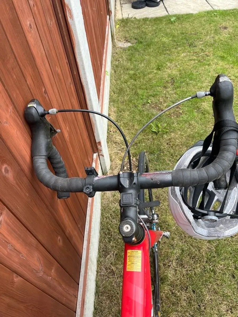 Carbon Fibre road bike - Image 4