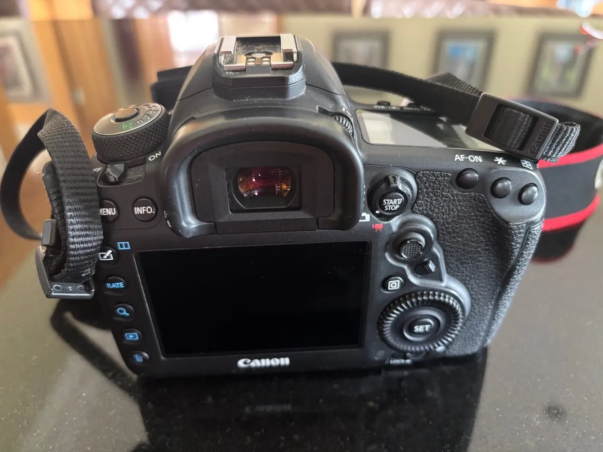 Camon 5d Mark IV plus Canon EF 70-200 F2.8L II USM - Image 3