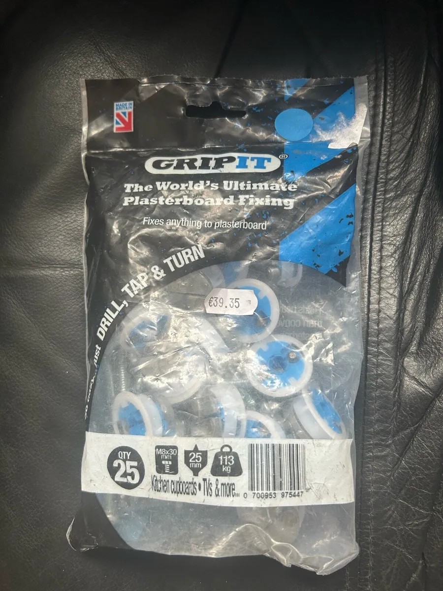 Plaster board fixing