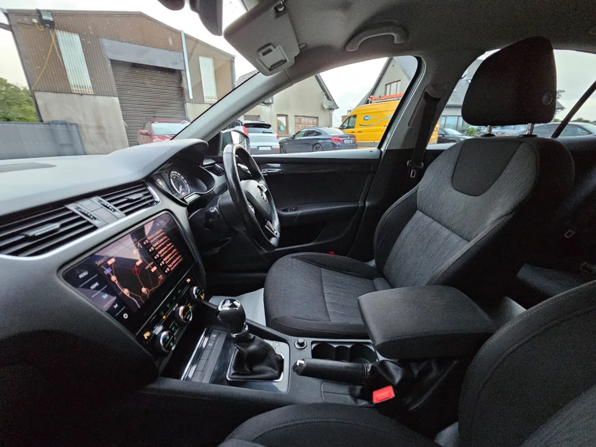 2017 skoda Octavia automatic tdi €6990 no offers - Image 2