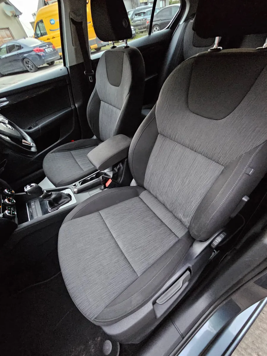 2017 skoda Octavia automatic tdi €6990 no offers - Image 3