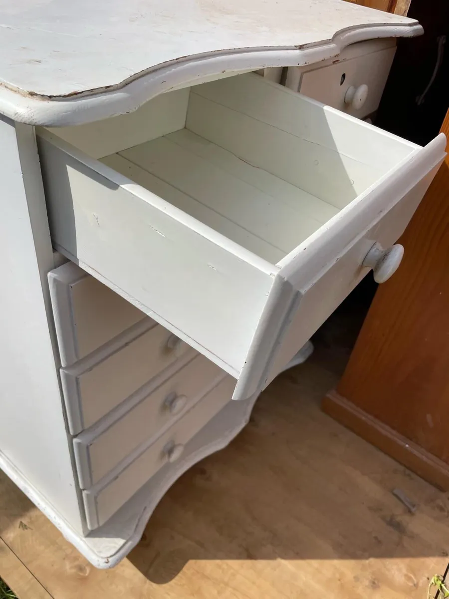 Wooden white chest of drawer - Image 2