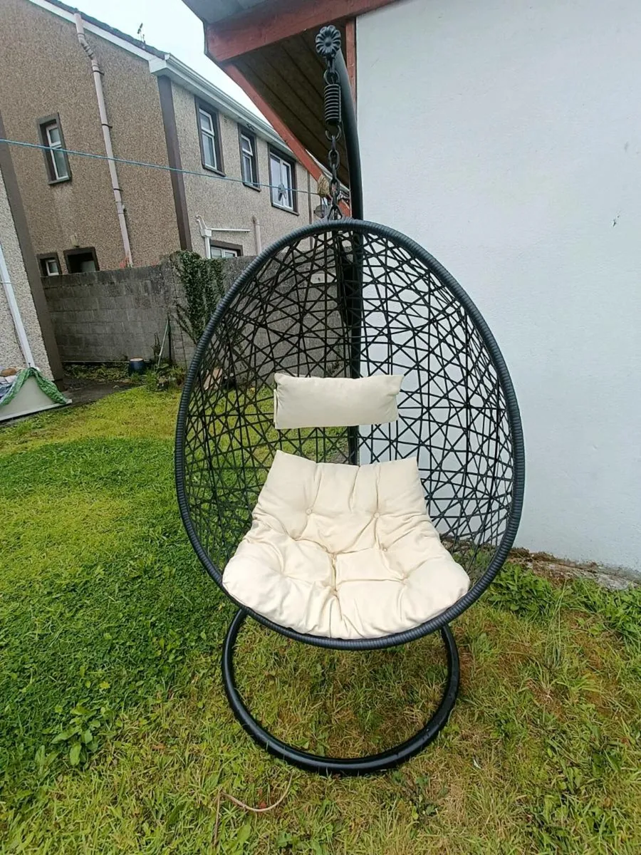 Swing chair - Image 2