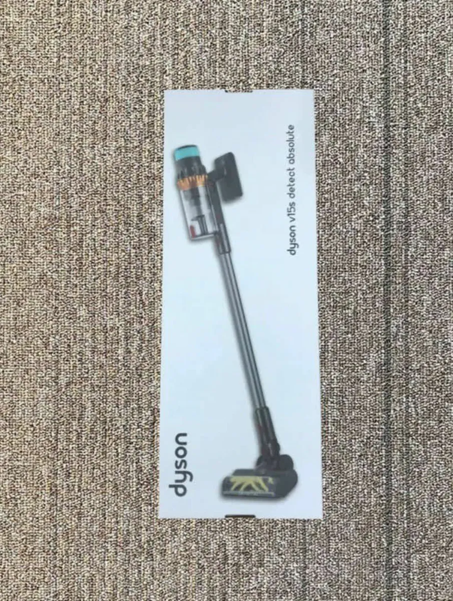 Vacuum cleaner Dyson V11 advanced cordless - Image 1