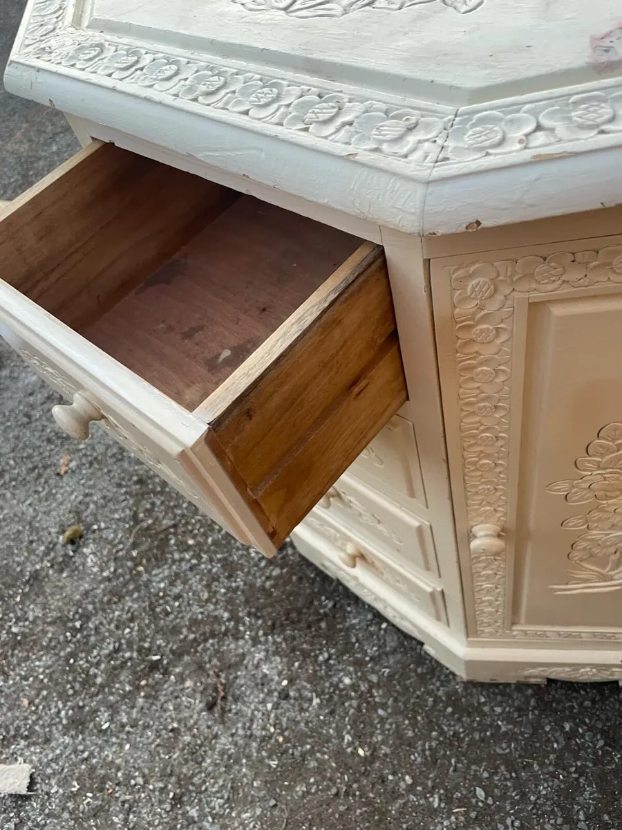 Cream cabinet €40 - Image 3