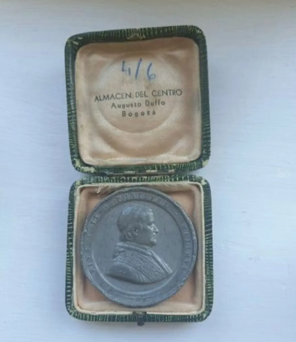 Original Papal Commemorative Medals (3) - Image 4