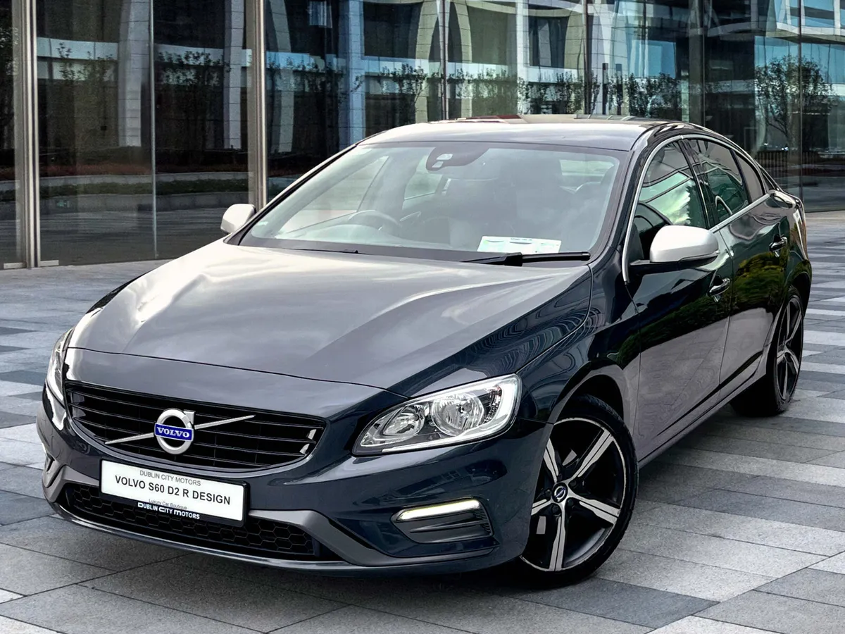 VOLVO S60 D2 R DESIGN - Image 3
