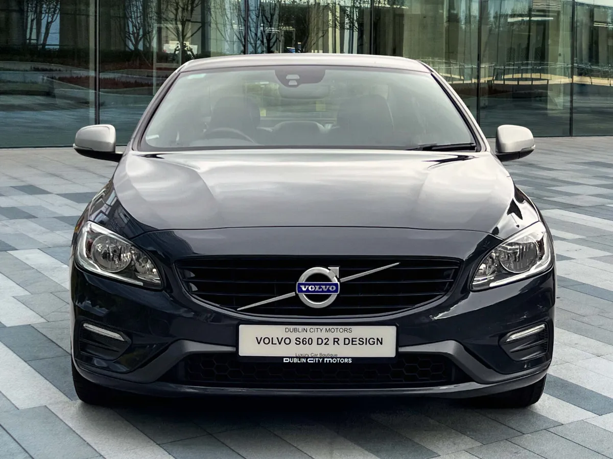 VOLVO S60 D2 R DESIGN - Image 2