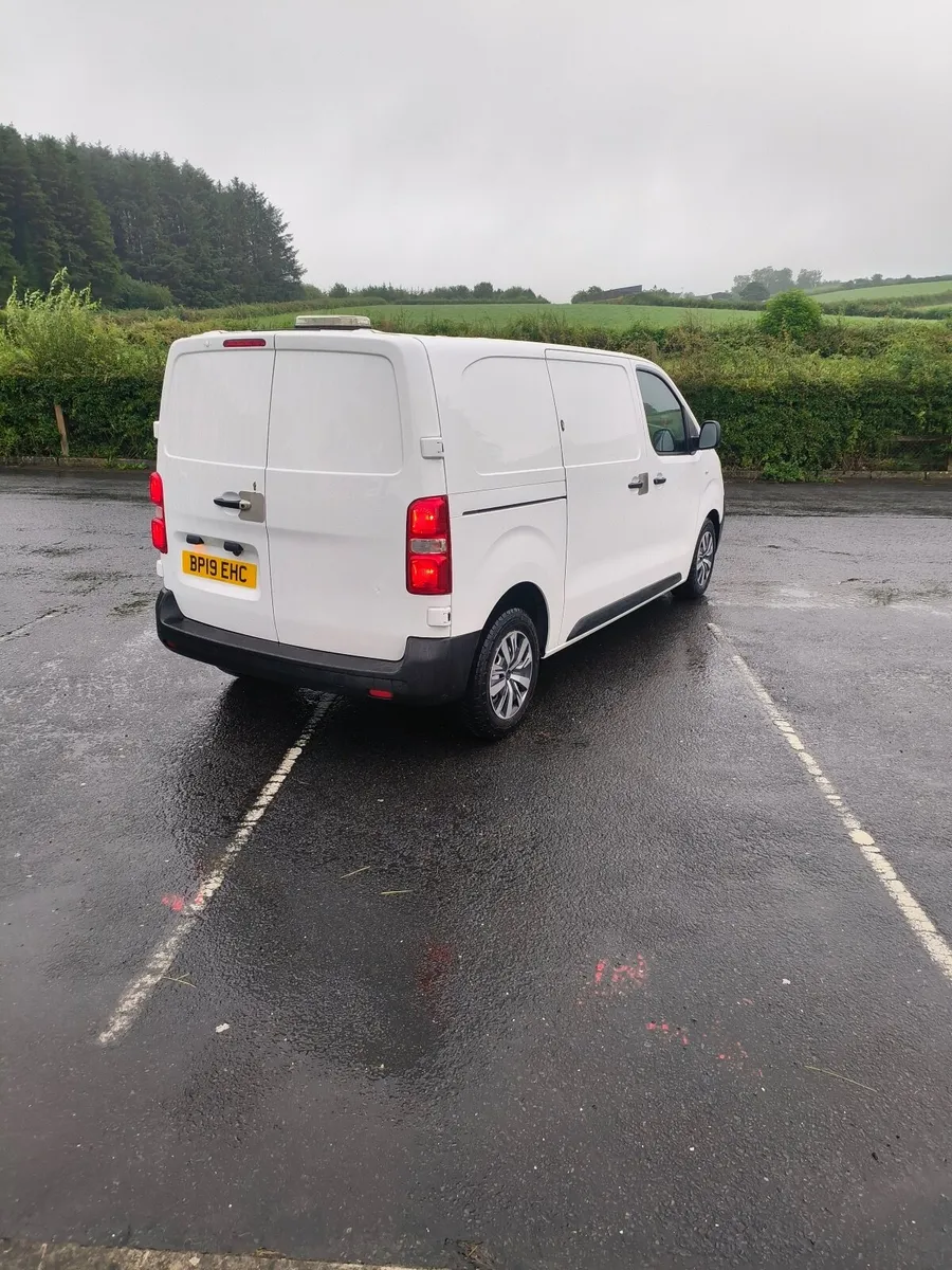 Citroen Dispatch 2019 2.0l - Image 4