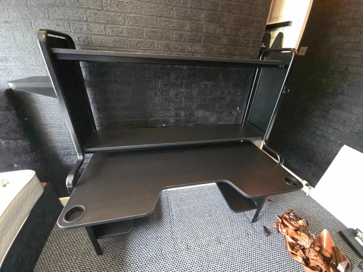 Fredde Desk - Image 2