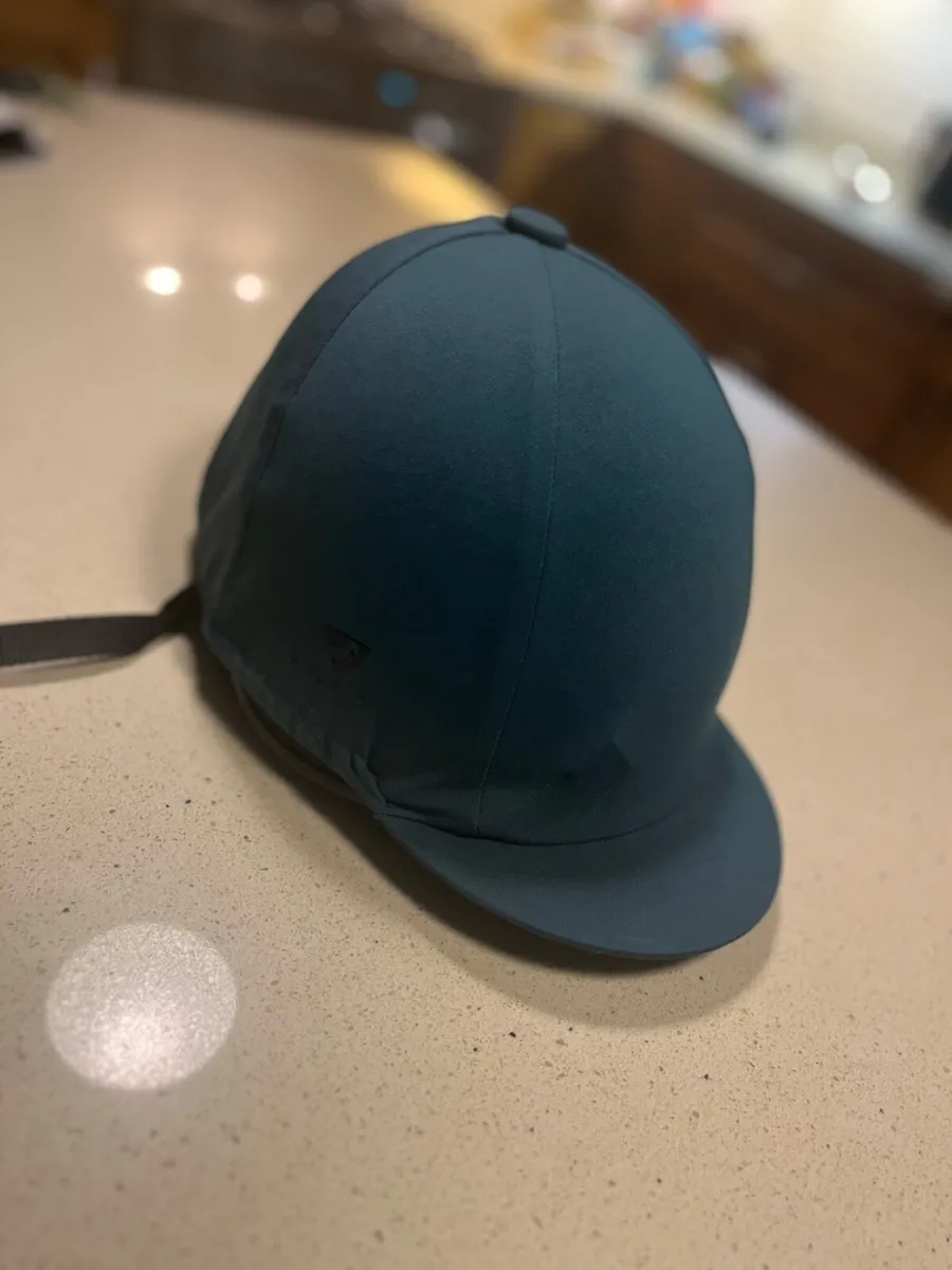 Horse riding helmet - Image 3