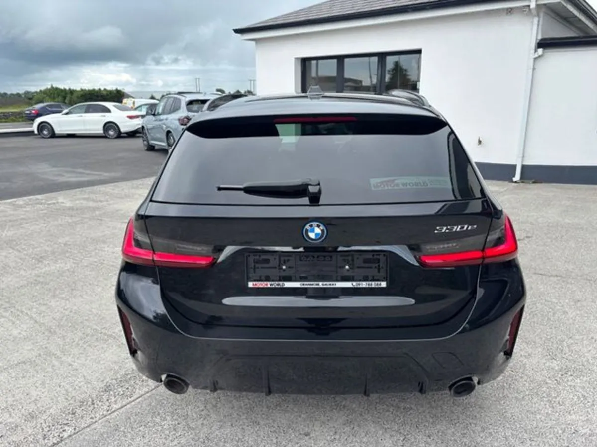 BMW 3 Series 330E M Sport PRO - Image 3