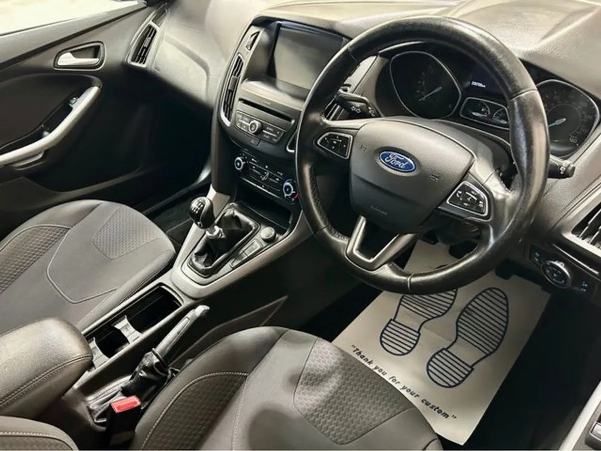 Ford Focus 1.5 Tdci Zetec 120PS 5DR - Image 4