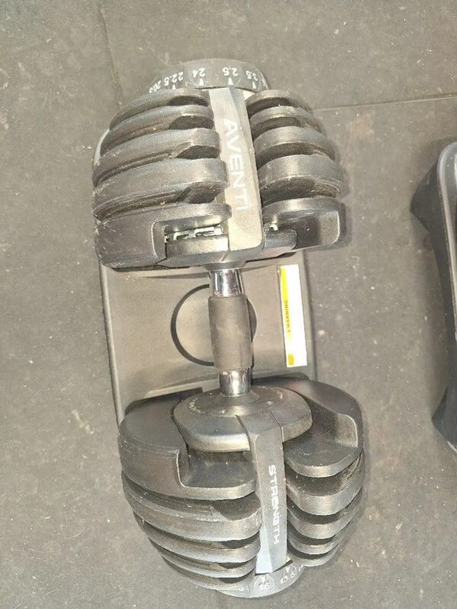 adjustable dumbells x2 - Image 3