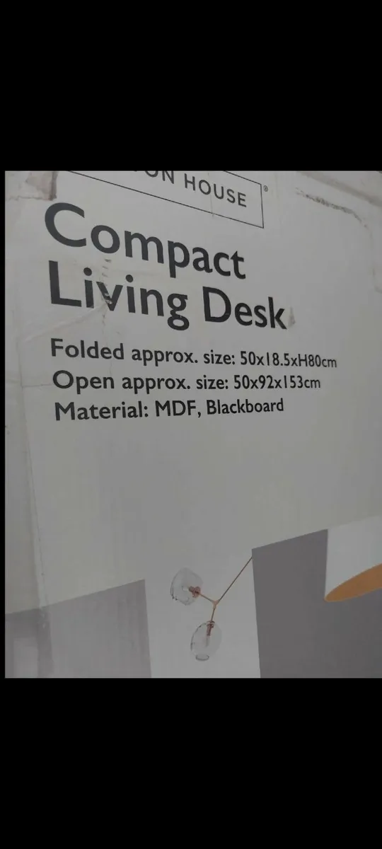 Compact fold down desk - Image 3