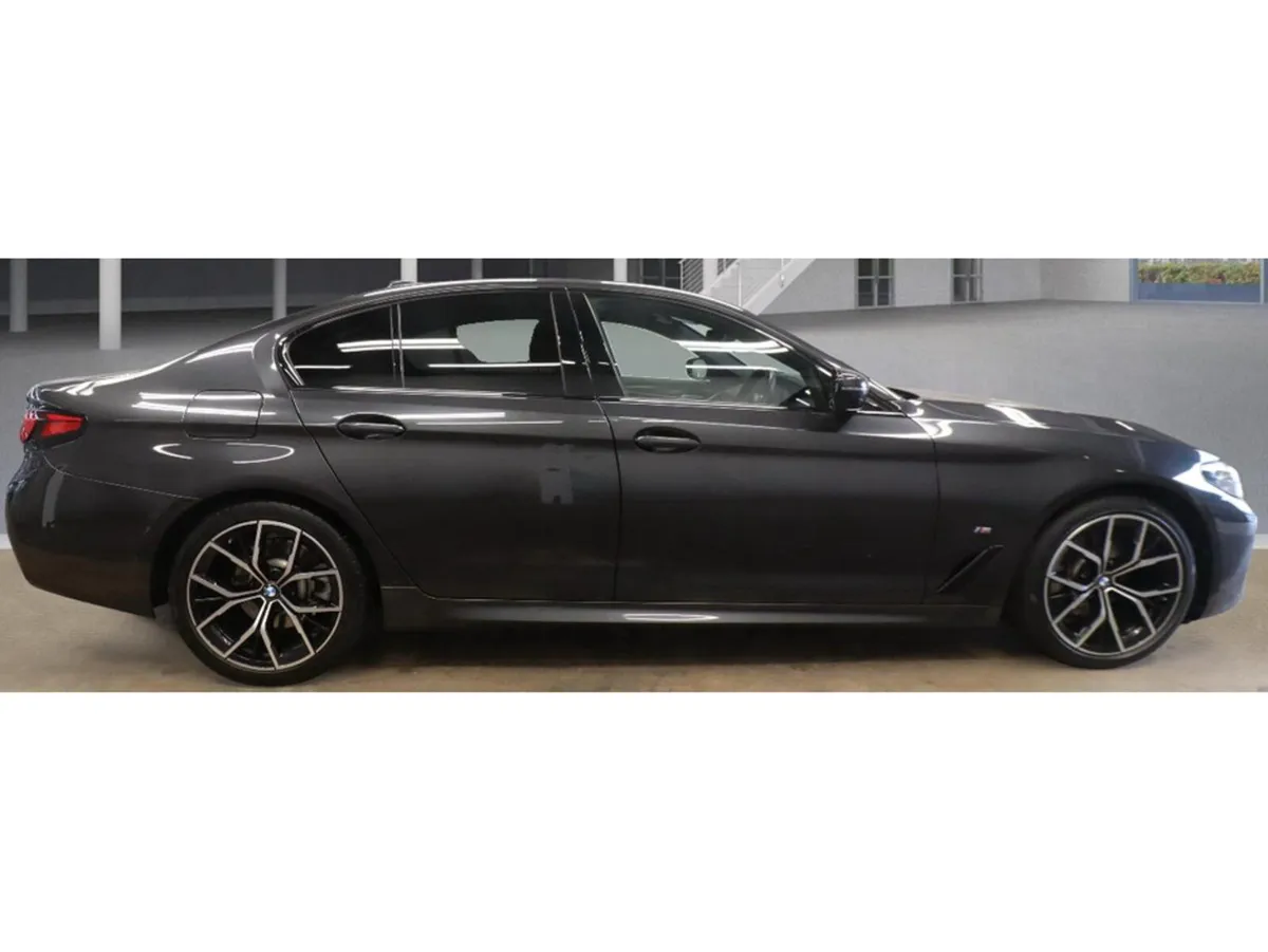 BMW 5-Series M SPORT MHEV AUTO 520 D - Image 2