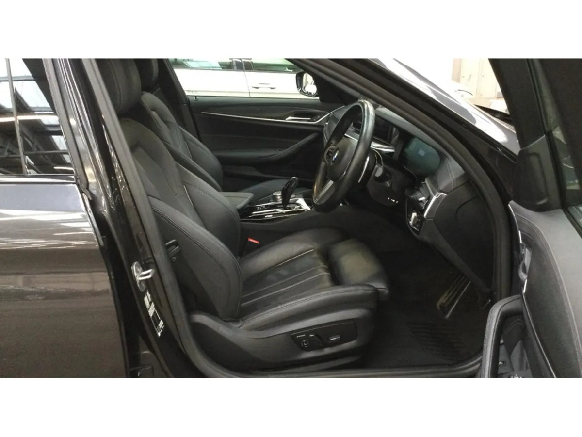 BMW 5-Series M SPORT MHEV AUTO 520 D - Image 3