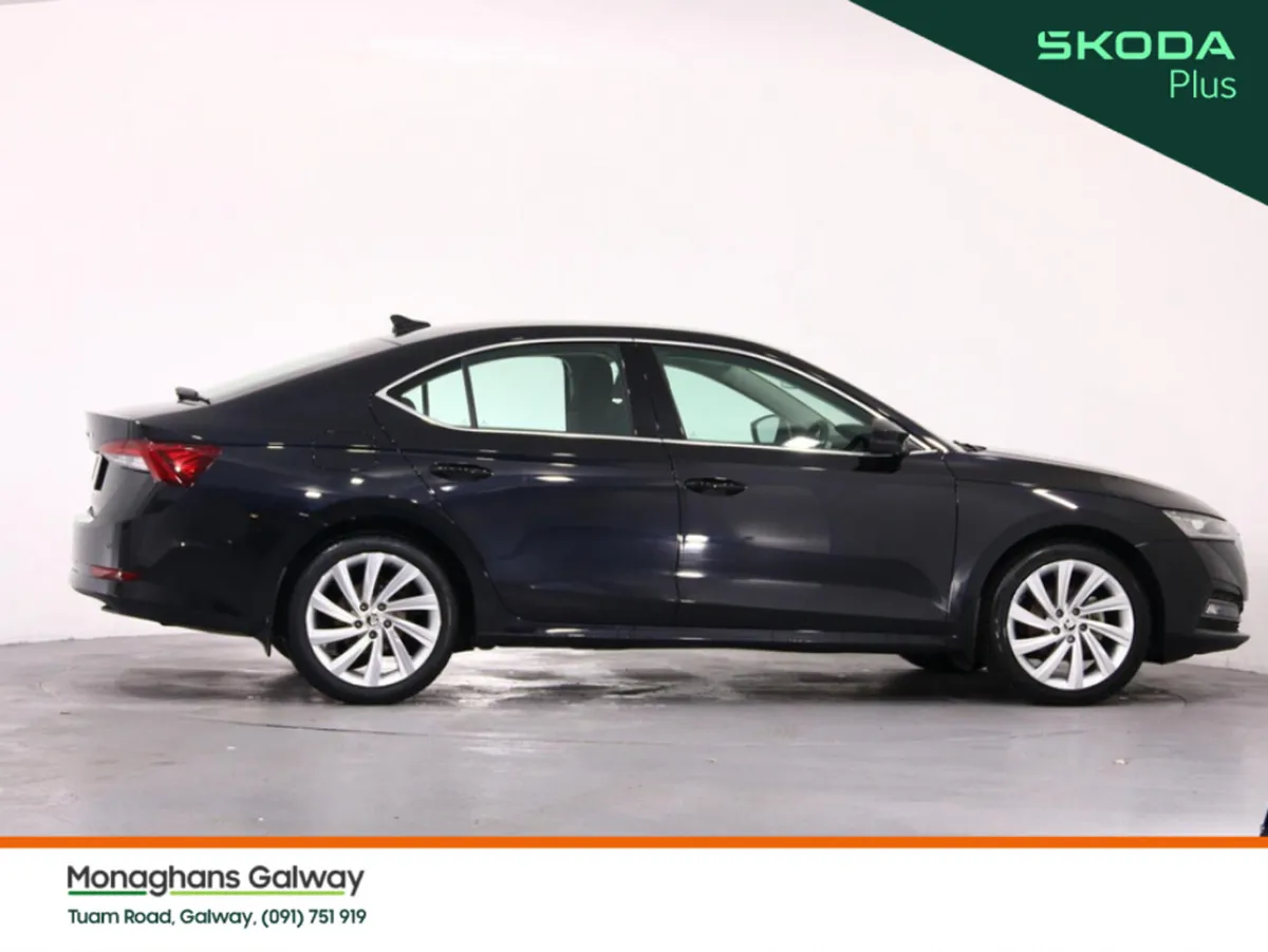 Skoda Octavia STYLE 2.0 TDI 115HP DSG 5 5DR AUTO - Image 2