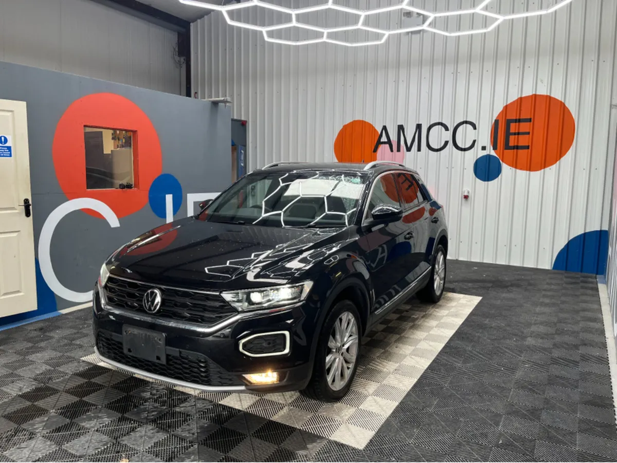 Volkswagen T-Roc 2.0 DIESEL / 25K Kms / AUTOMATIC - Image 3