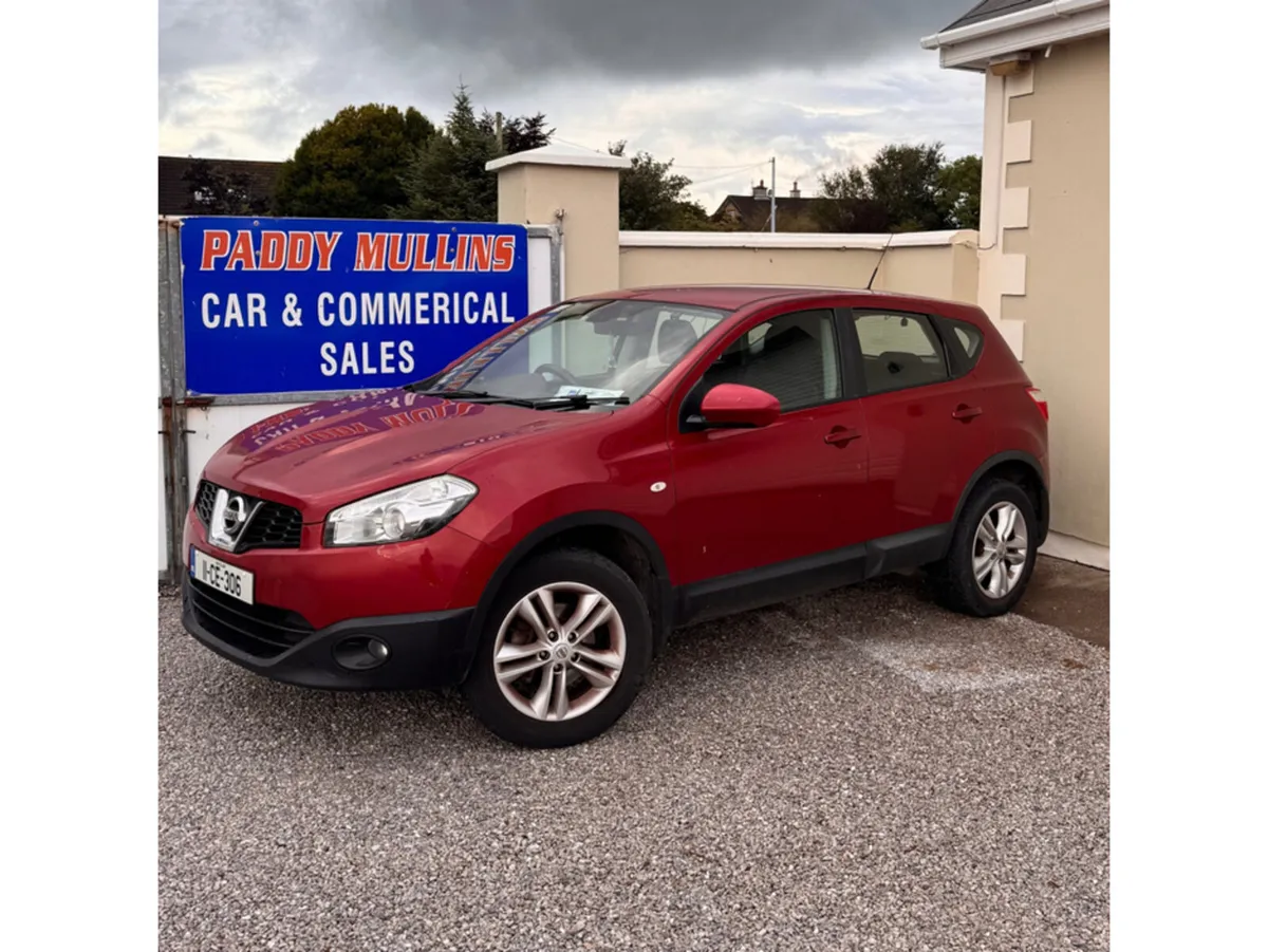 Nissan Qashqai 1.6 SV ISS 5DR - Image 3