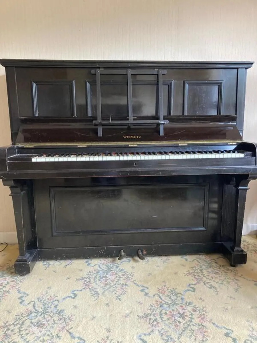 Free upright piano
