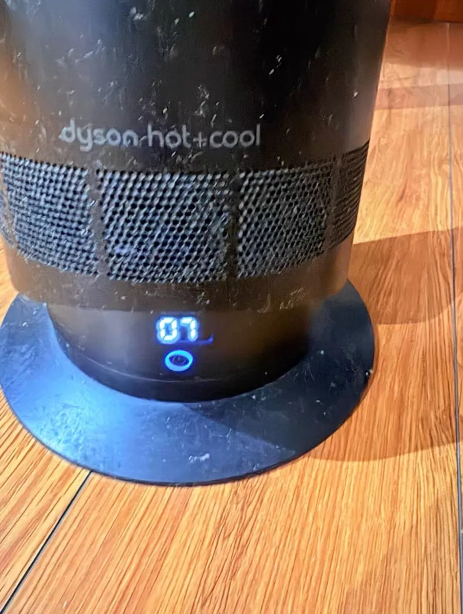 Dyson AM09 Hot + Cool Fan Heater - Image 3