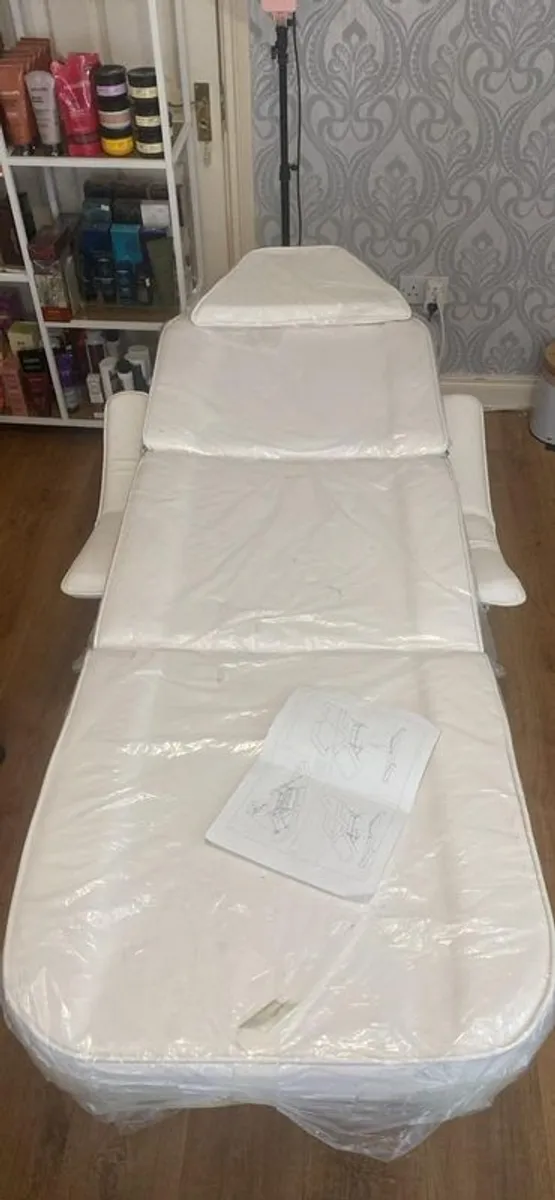Beauty bed - Image 1