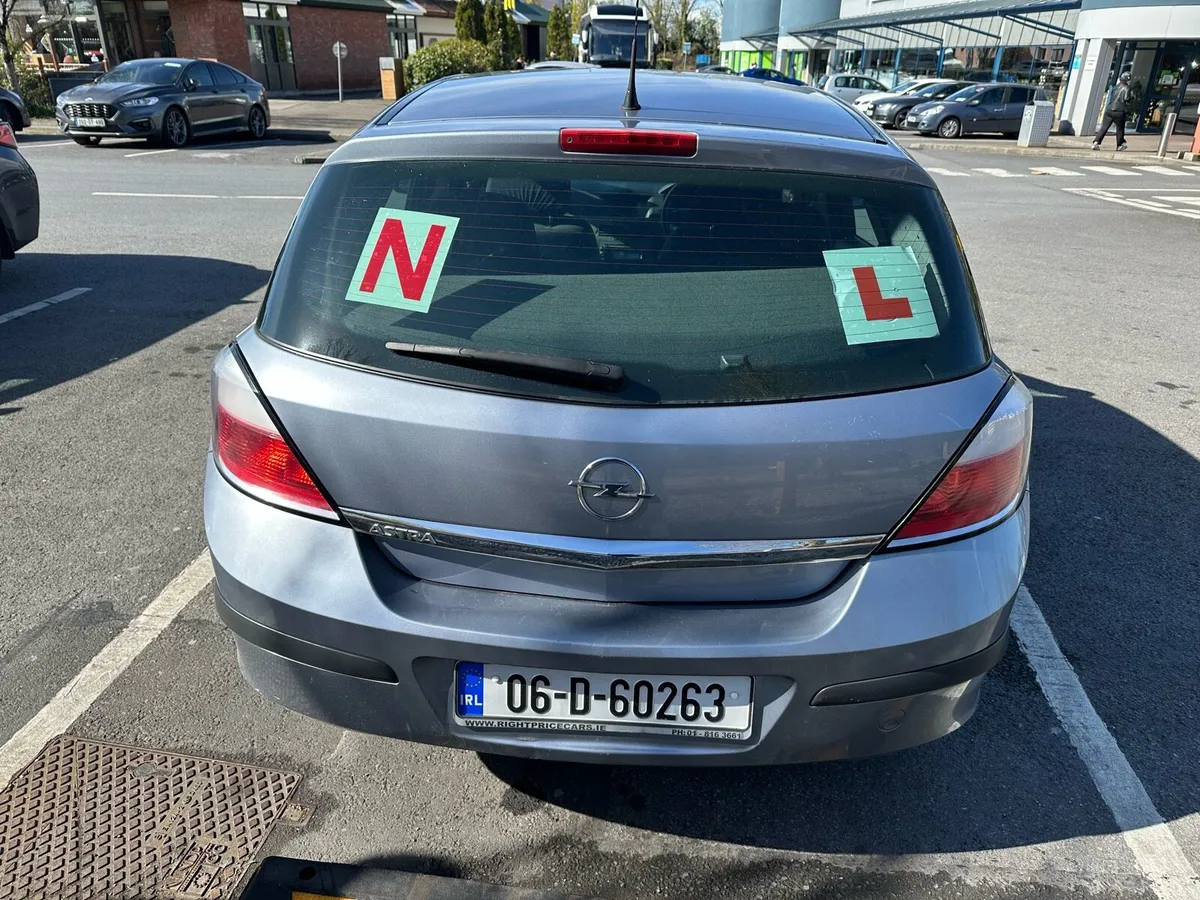 OPEL ASTRA 1.4L - Image 2