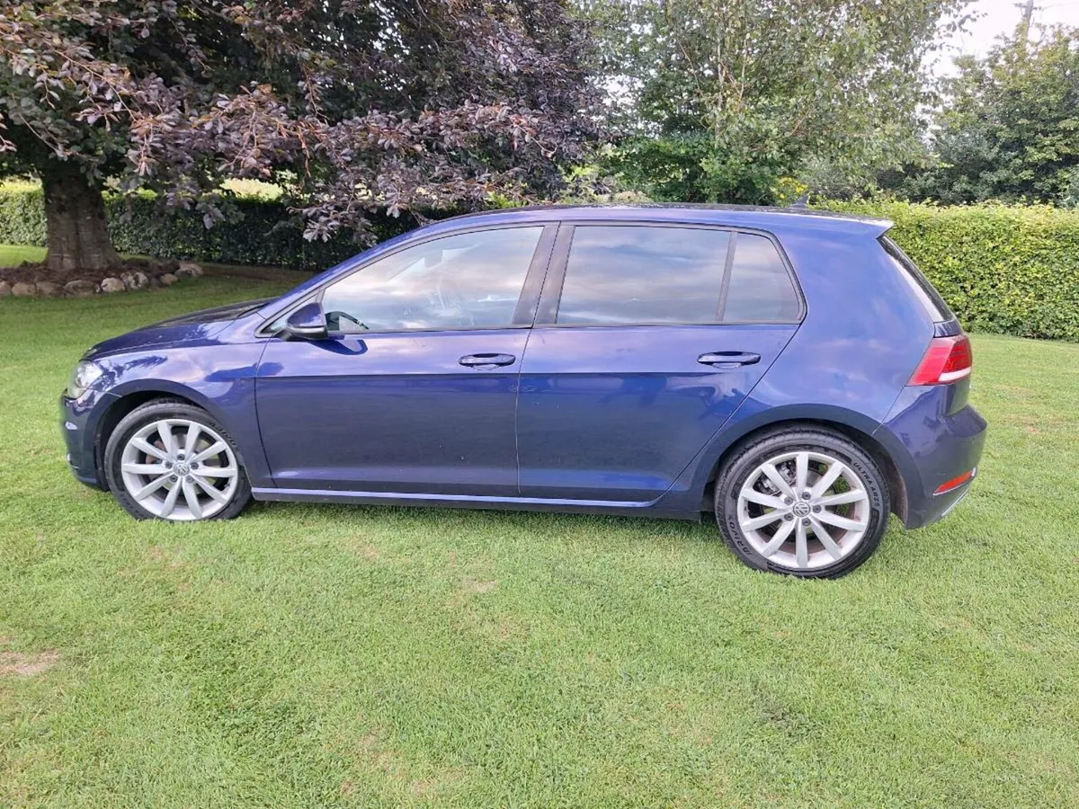 Volkswagen golf - Image 1