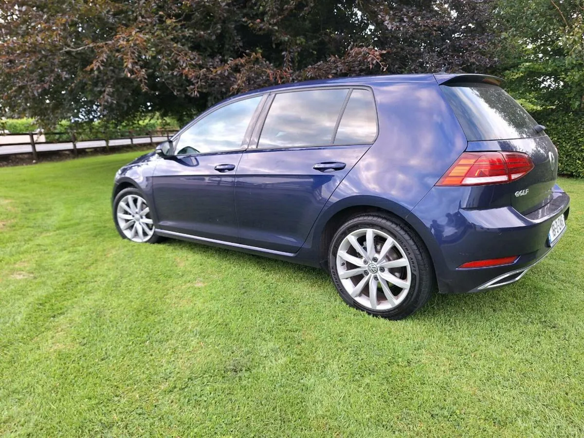 Volkswagen golf - Image 2