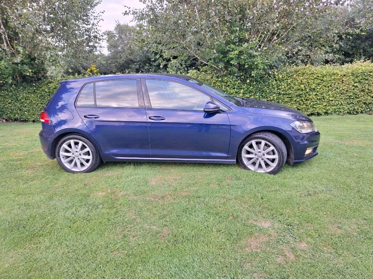 Volkswagen golf - Image 4