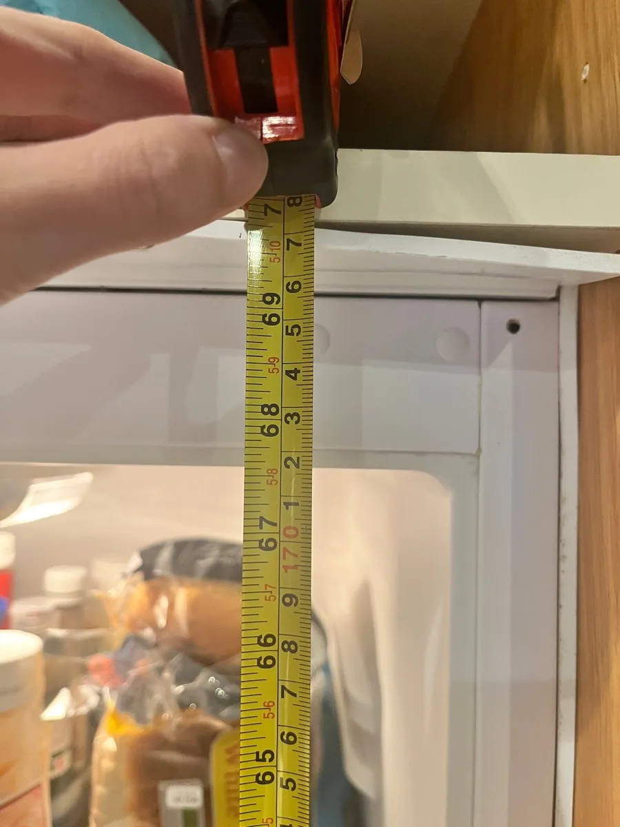 Integrated fridge freezer - Image 3