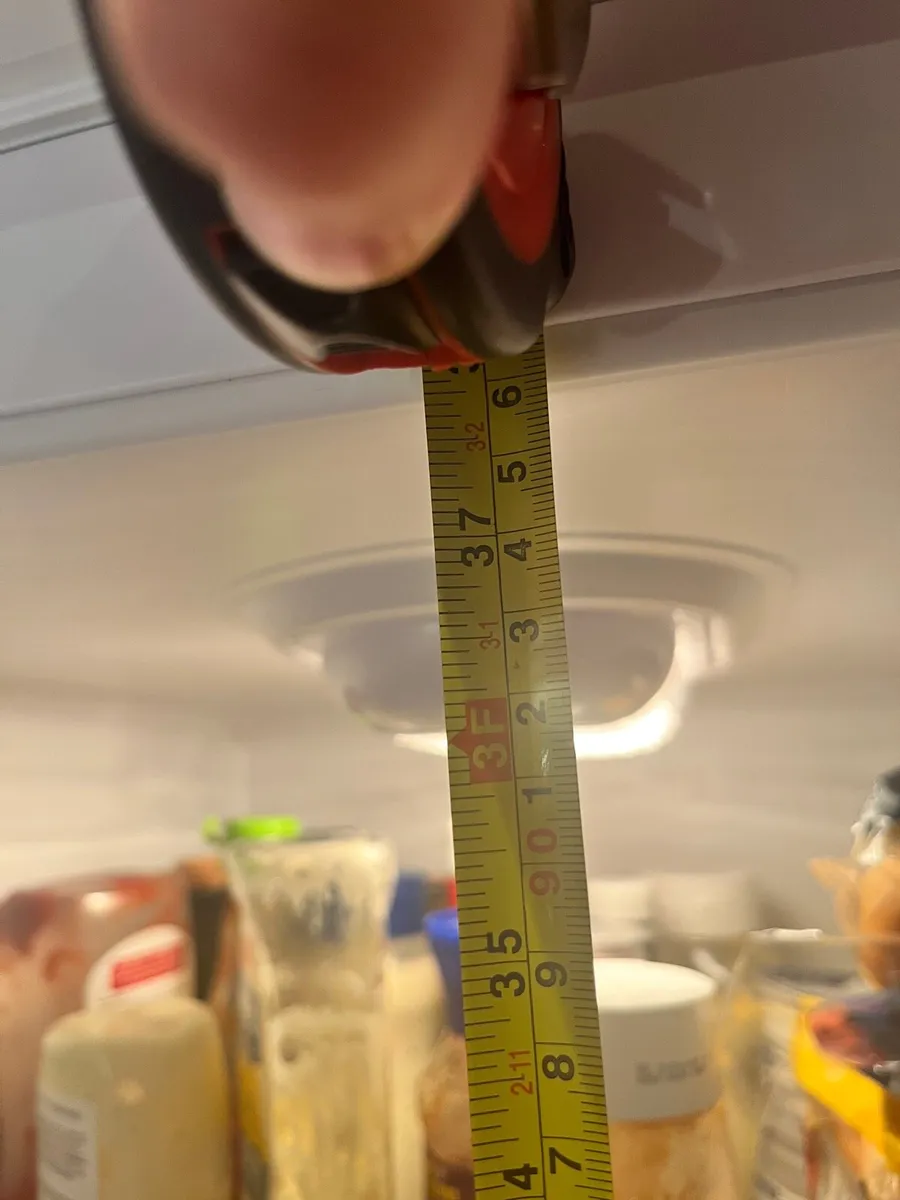 Integrated fridge freezer - Image 4