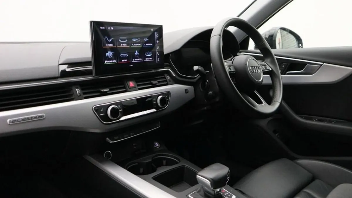 Audi A4 2.0 TDI 40 Sport Edition Saloon 4dr Diese - Image 4