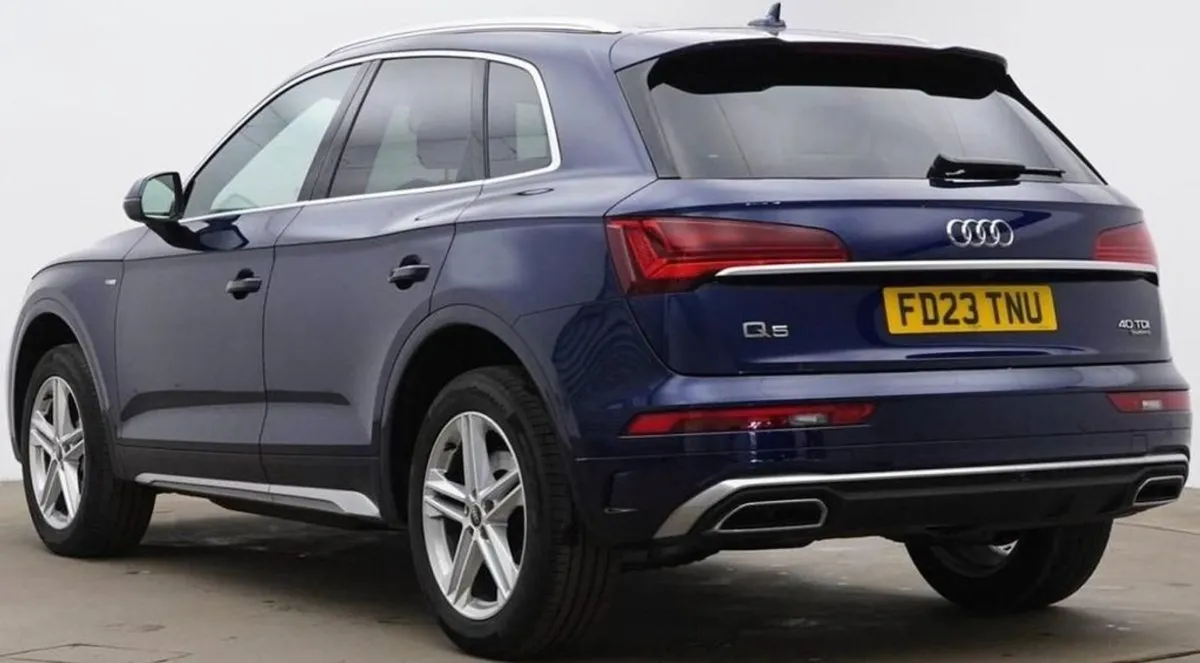 Audi Q5 2.0 TDI 40 S Line SUV 5dr Diesel S Tronic - Image 2