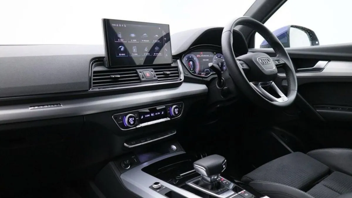 Audi Q5 2.0 TDI 40 S Line SUV 5dr Diesel S Tronic - Image 4