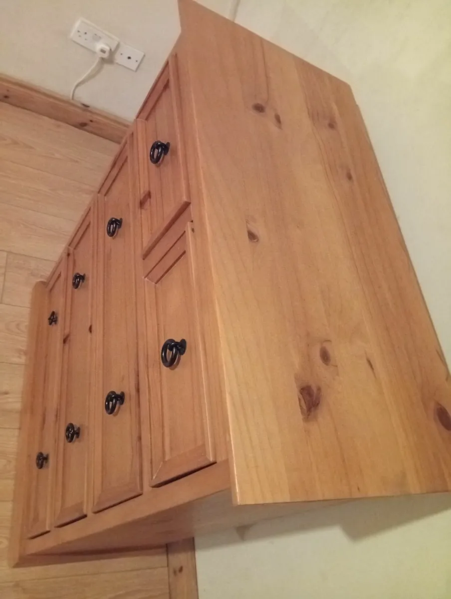 Solid Modern Quality Roomy Chest of drawers - Image 2