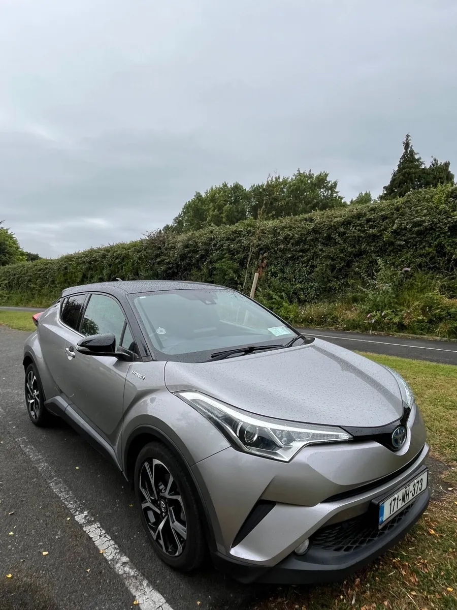 Toyota C-HR 2017 - Image 1