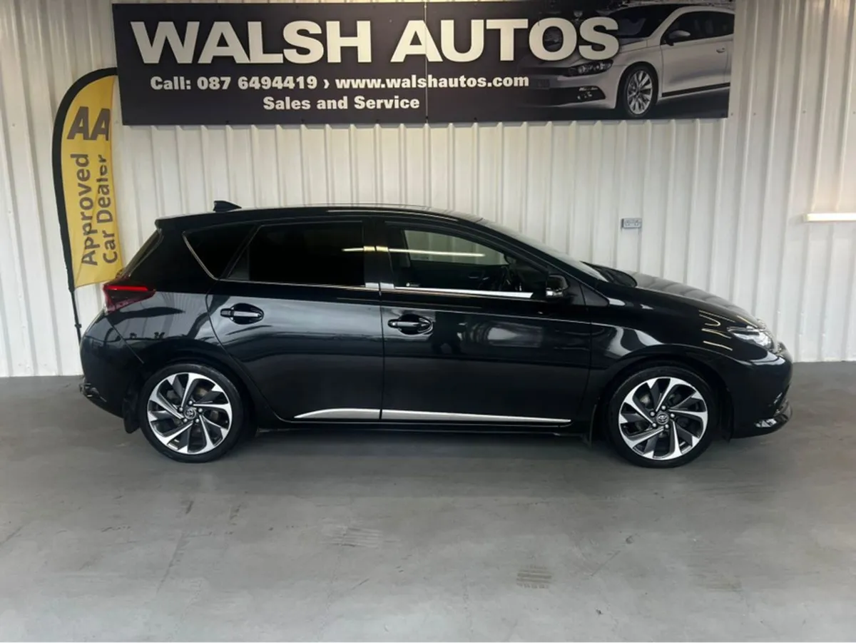 Toyota Auris 1.4 D-4d SOL 4DR - Image 3