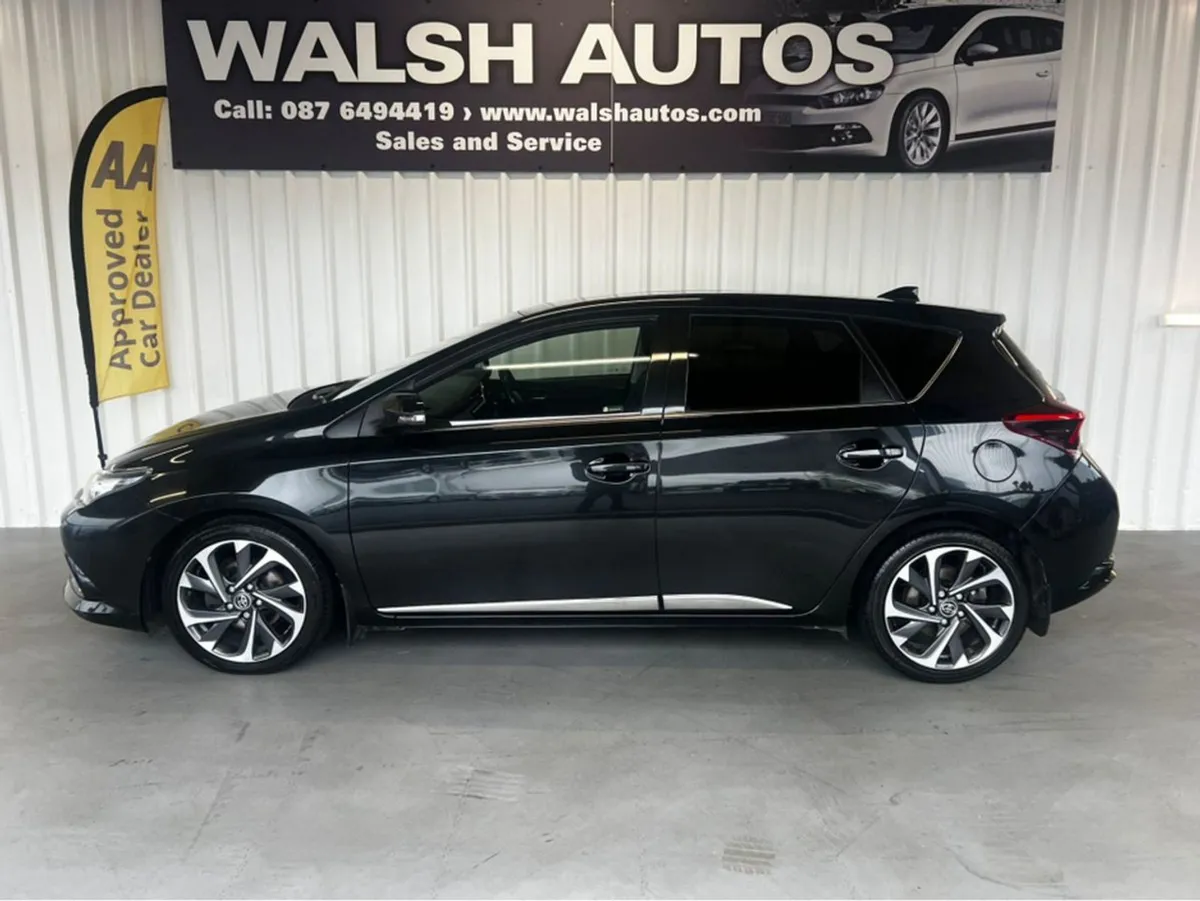 Toyota Auris 1.4 D-4d SOL 4DR - Image 4