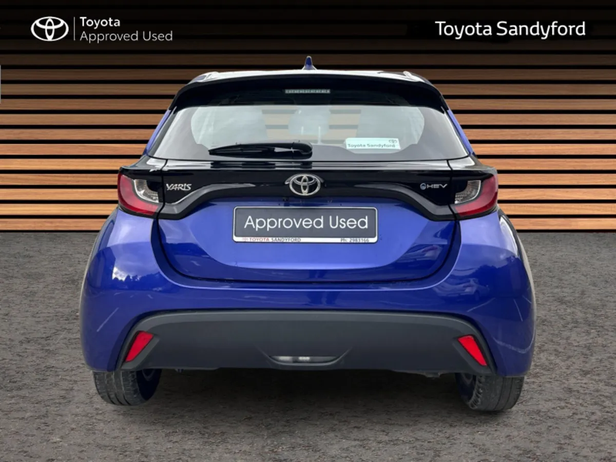 Toyota Yaris HYBRID LUNA // REAR CAMERA // TOYOTA - Image 4