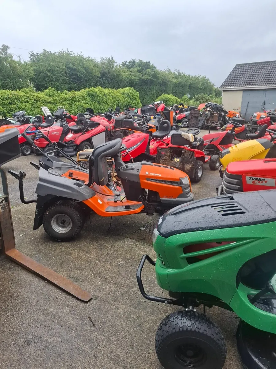 Lawnmower parts - Image 1