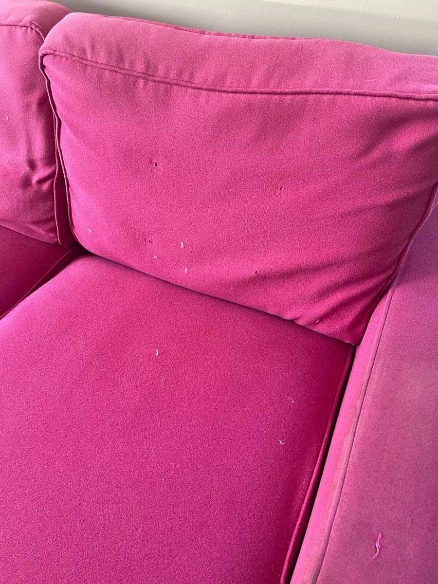 Pink 3 seater sofa - Image 4
